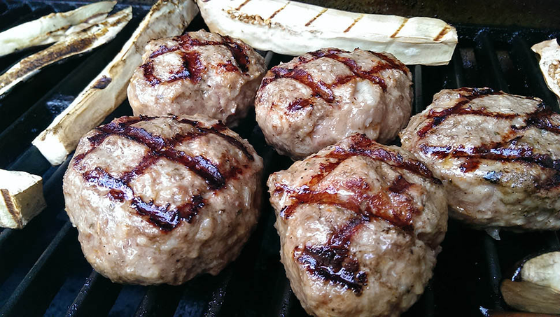 Illustration for article titled 18 Fiery Photos Of Grills And Charred Meat